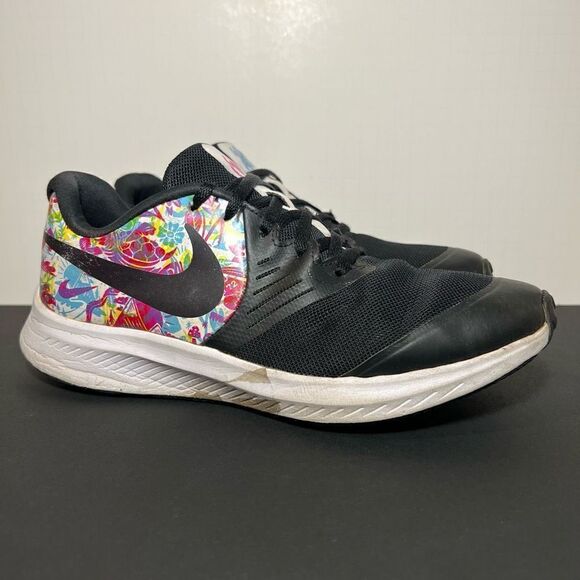 Girls NIKE Star Runner 2 Floral Graphic Athletic Shoes / Size 7 Youth - 8.5 W - Picture 1 of 9